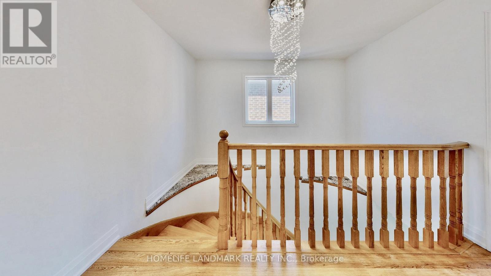32 Arco Circle Property Photo 13