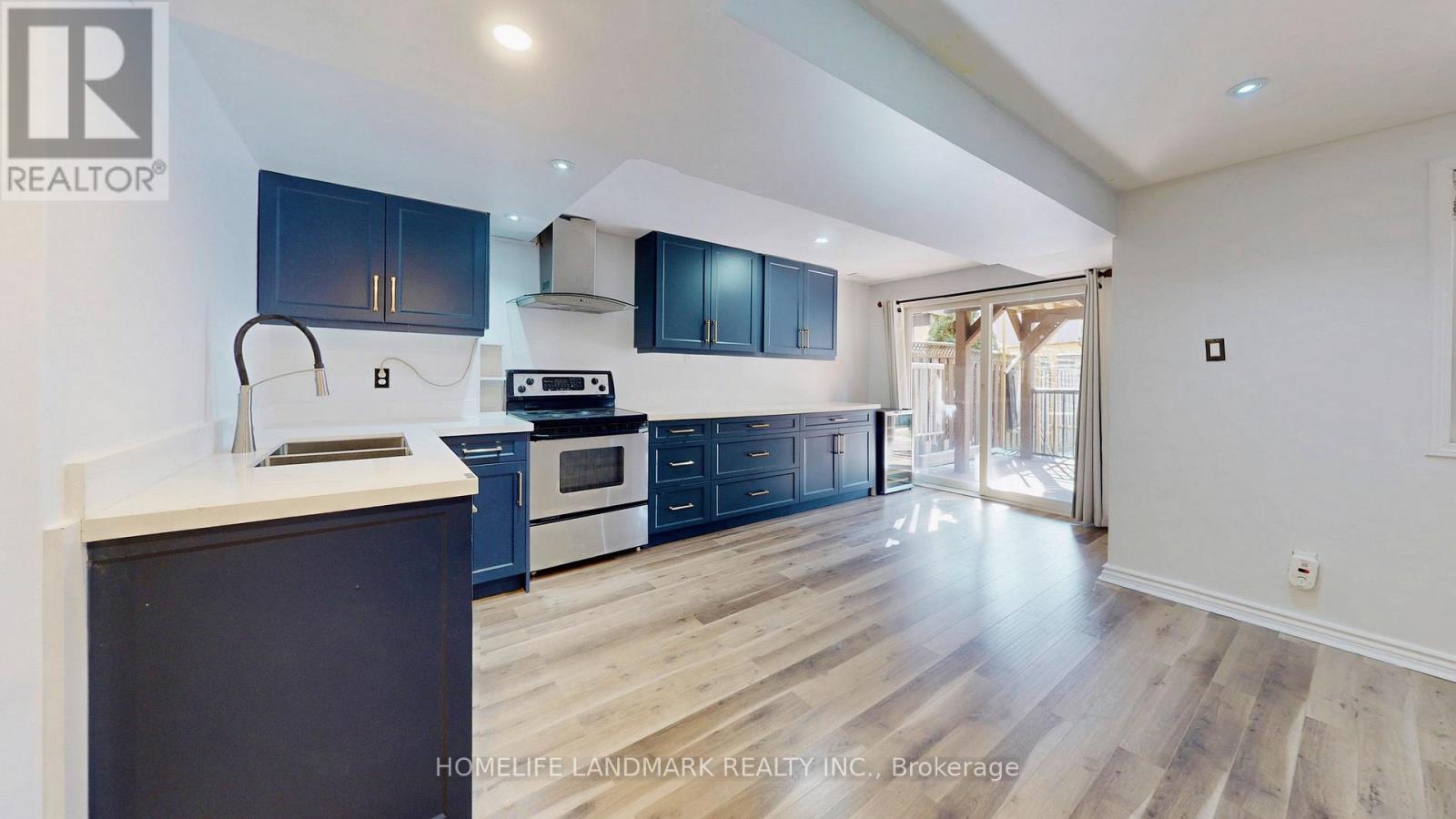 32 Arco Circle Property Photo 25