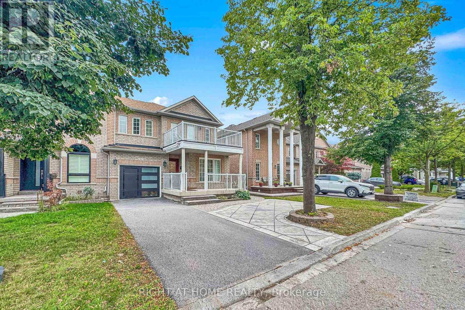 262 Wildberry Crescent Property Photo 1