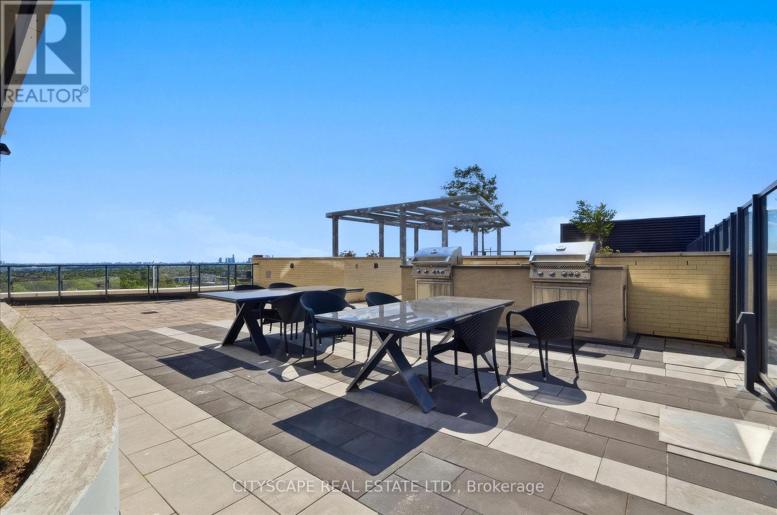 405 - 120 Eagle Rock Way Property Photo 45