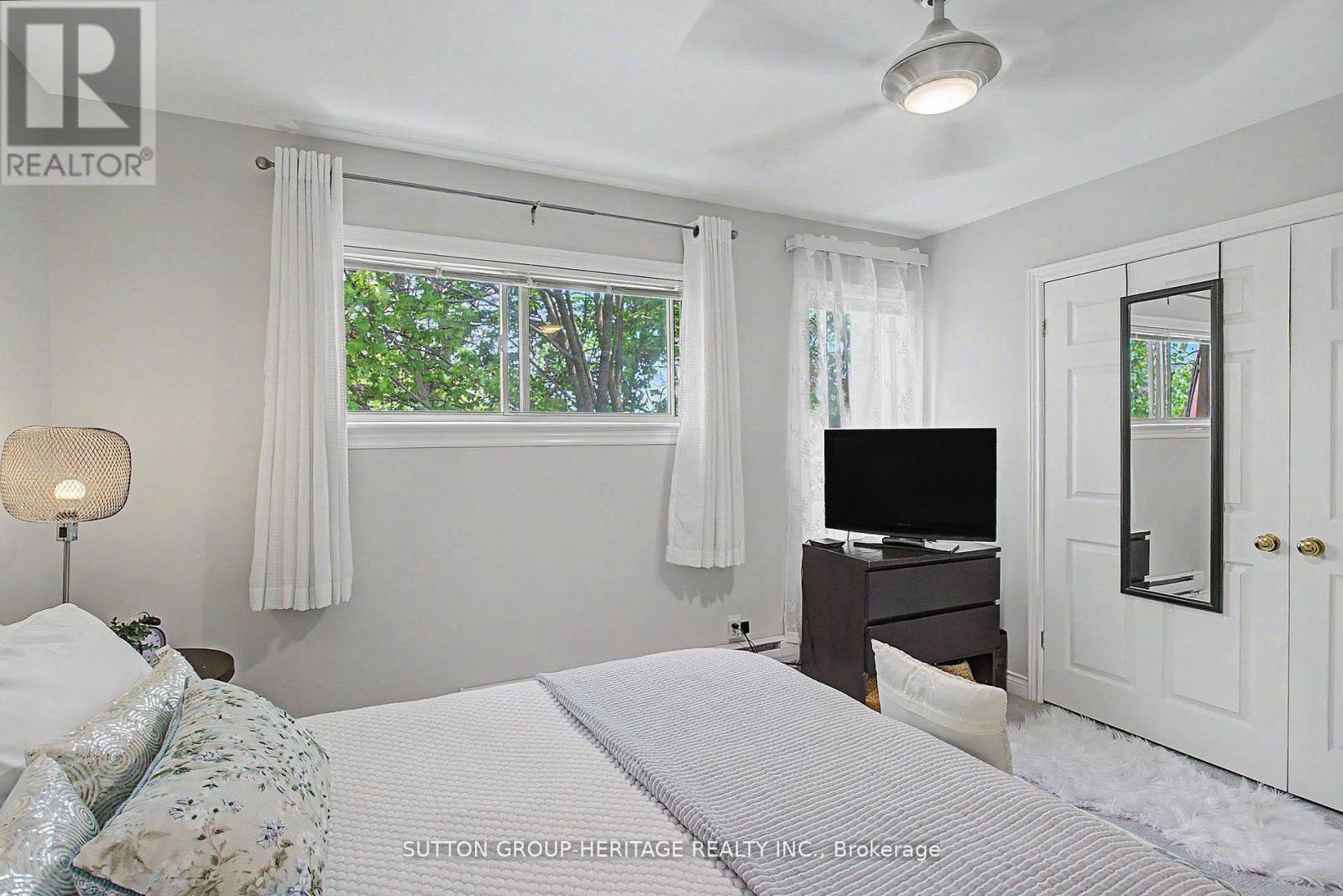124 Wales Avenue Property Photo 9