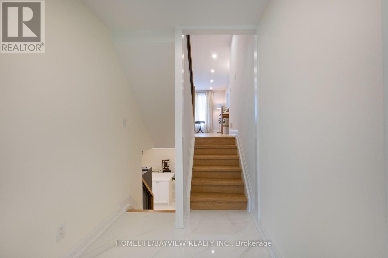 164 Steeles Avenue E Property Photo 23
