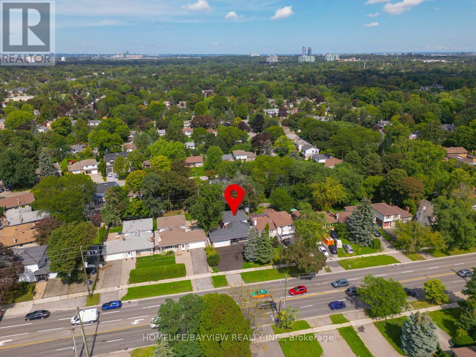 164 Steeles Avenue E Property Photo 34