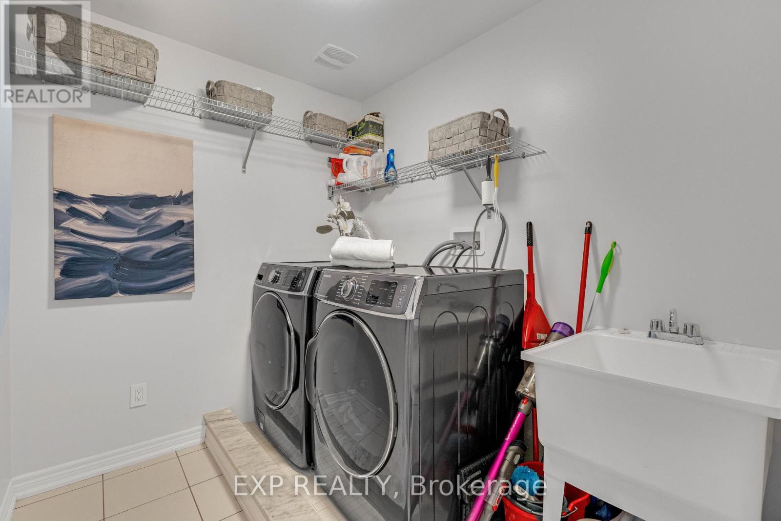 7 Kettle Valley Trail Property Photo 33