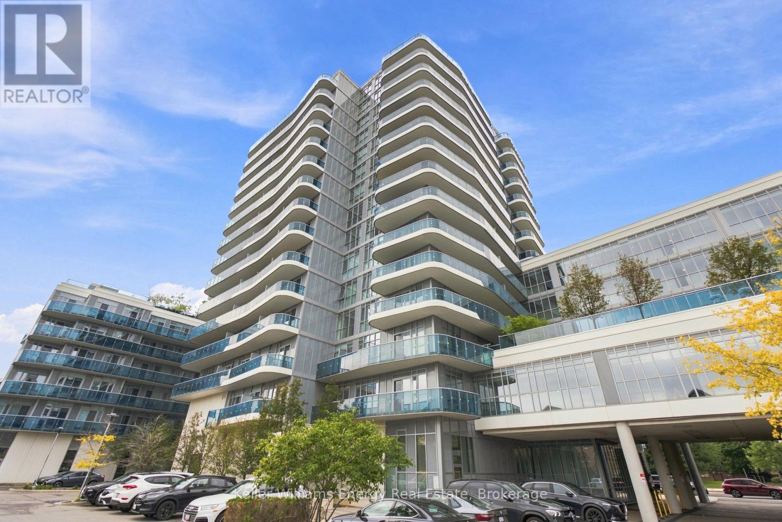 635 - 9471 YONGE STREET Property Photo 1