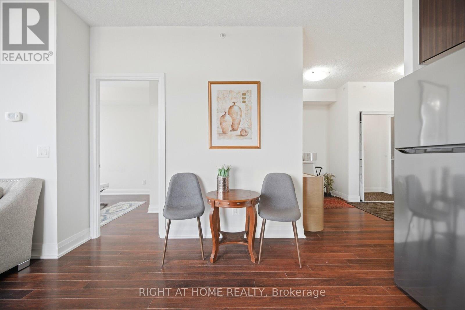 612 - 85 North Park Road Property Photo 8