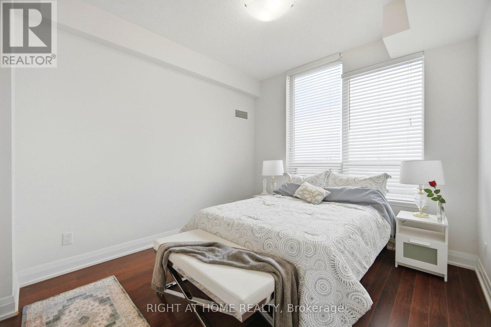 612 - 85 North Park Road Property Photo 19