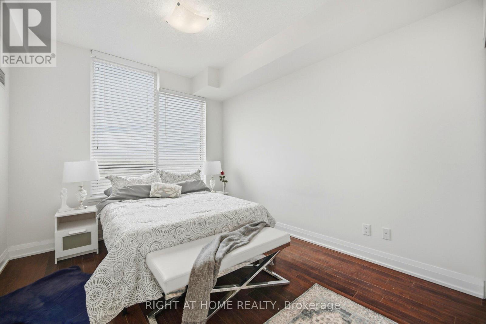 612 - 85 North Park Road Property Photo 22
