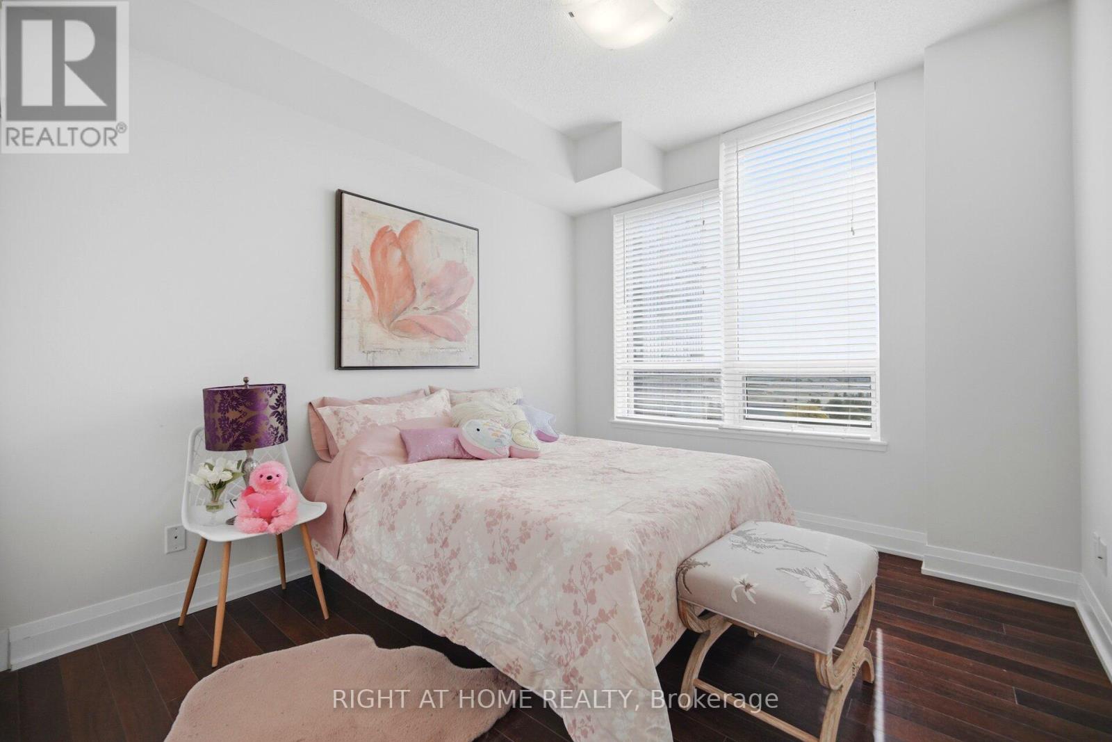 612 - 85 North Park Road Property Photo 24