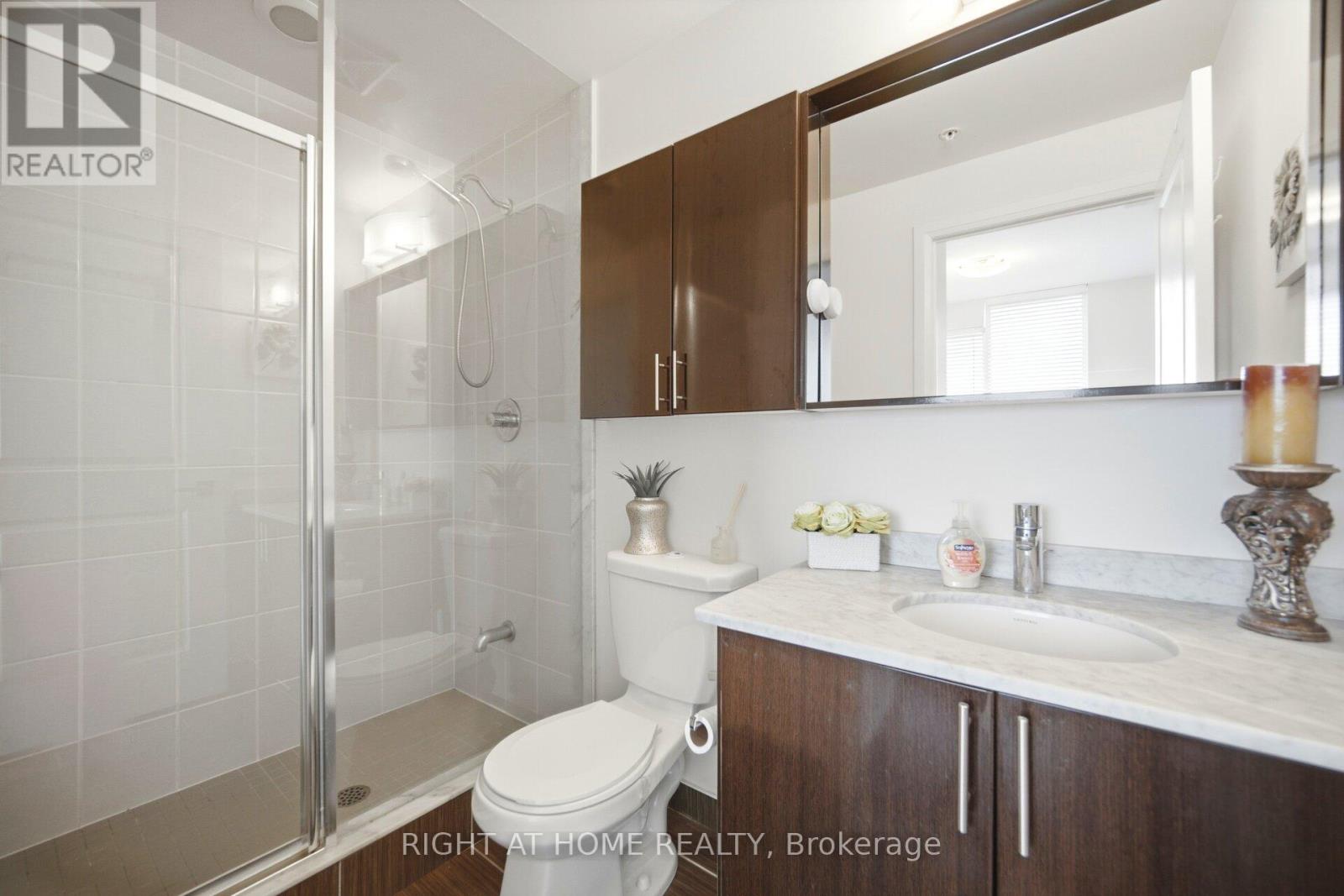 612 - 85 North Park Road Property Photo 26