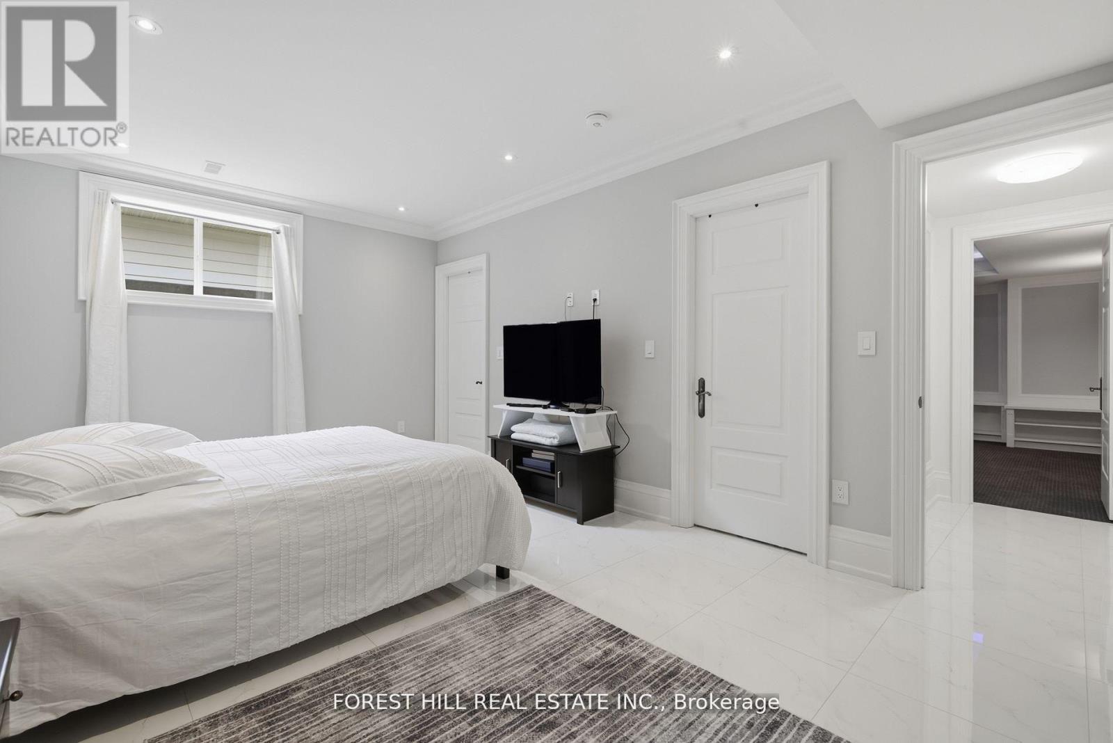 39 Patricia Drive E Property Photo 42