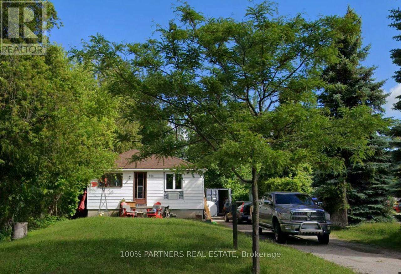 866 Innisfil Beach Road Property Photo 1