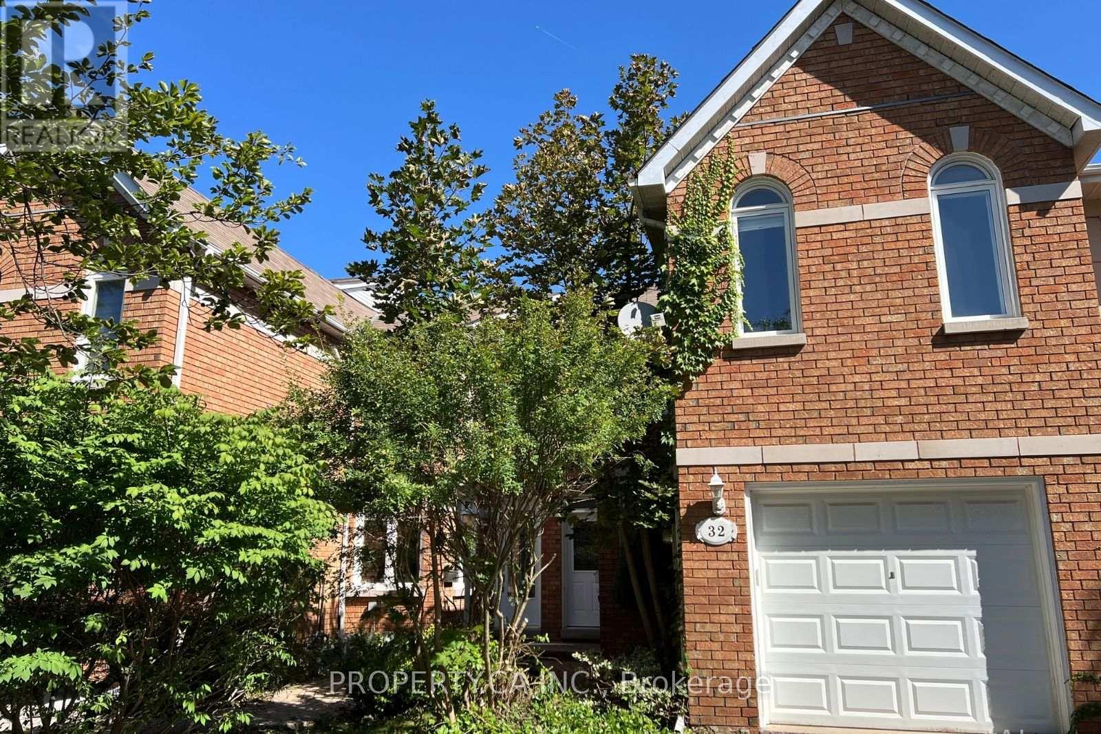 32 Brownstone Circle Property Photo 1