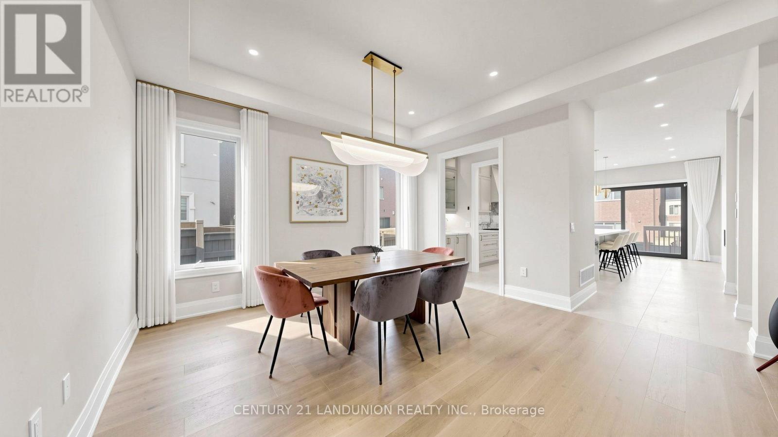 51 Meteorite Street Property Photo 3