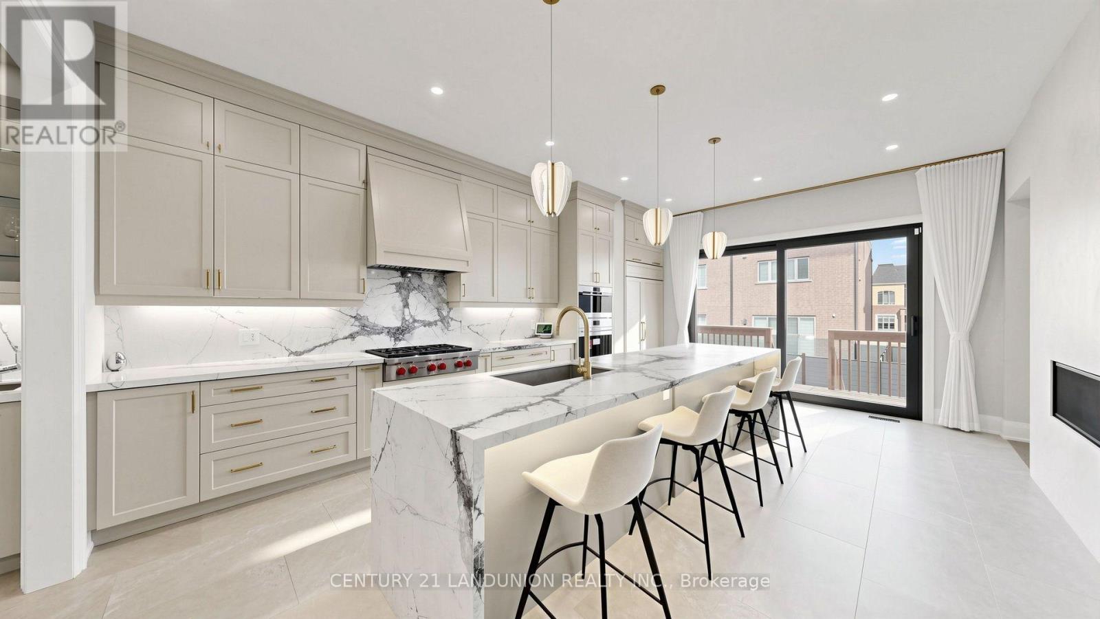 51 Meteorite Street Property Photo 4