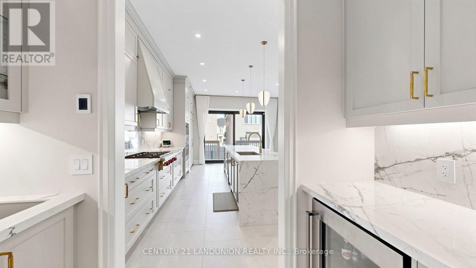 51 Meteorite Street Property Photo 8