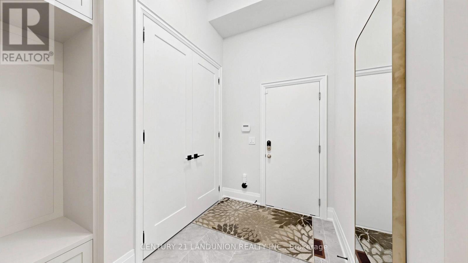 51 Meteorite Street Property Photo 16