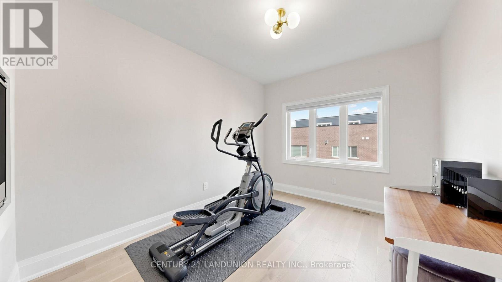 51 Meteorite Street Property Photo 20