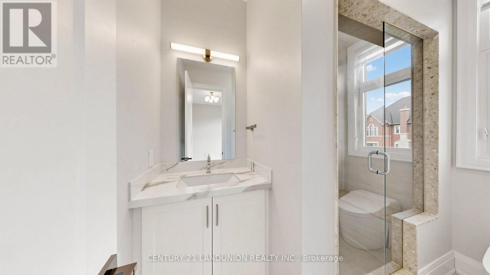 51 Meteorite Street Property Photo 27