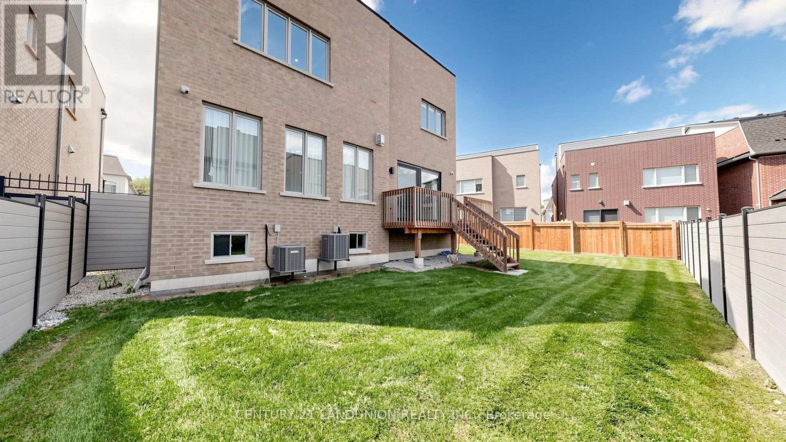 51 Meteorite Street Property Photo 44