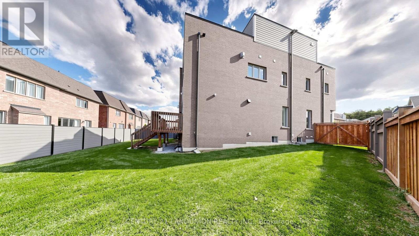 51 Meteorite Street Property Photo 46