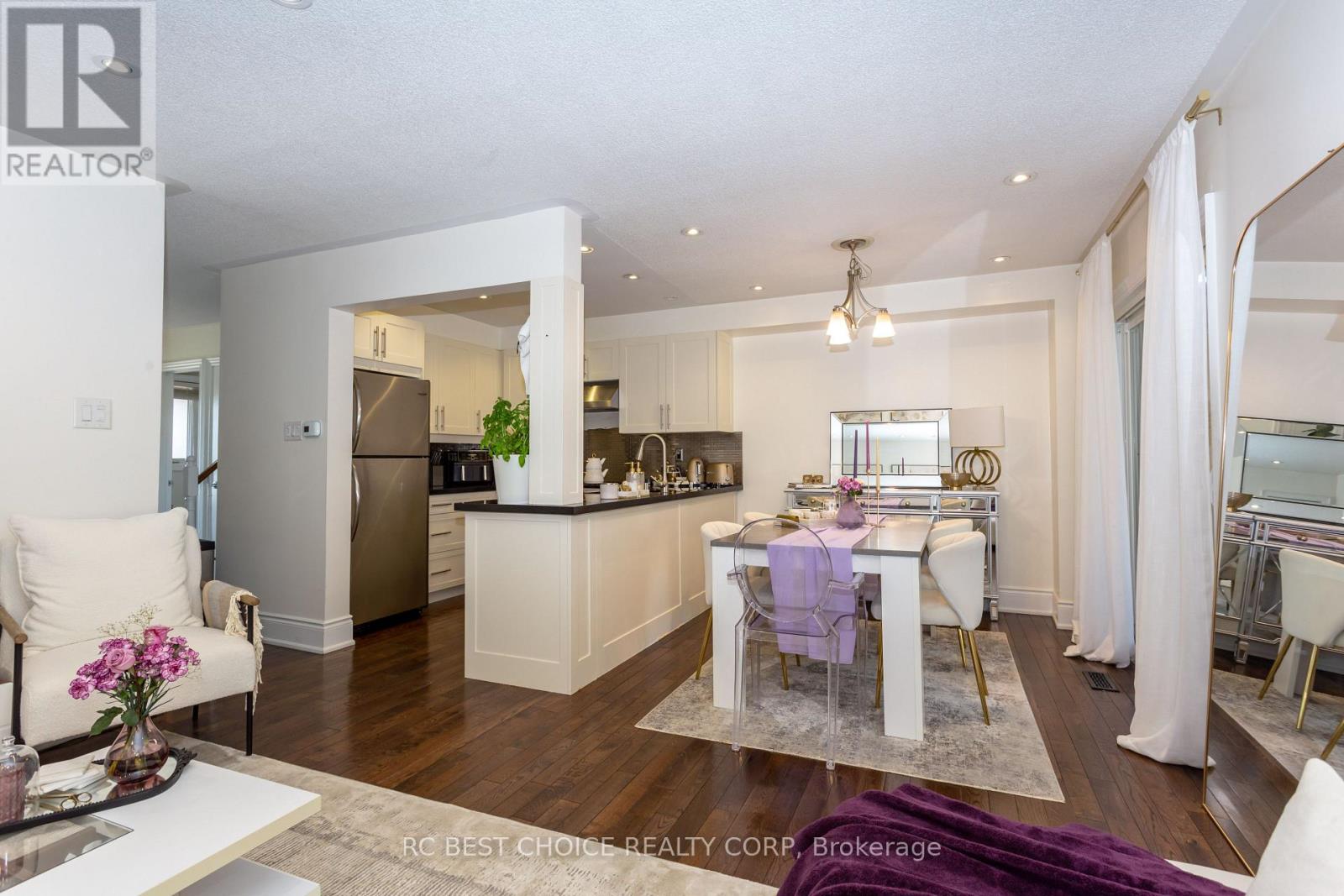 68 Carron Avenue Property Photo 6