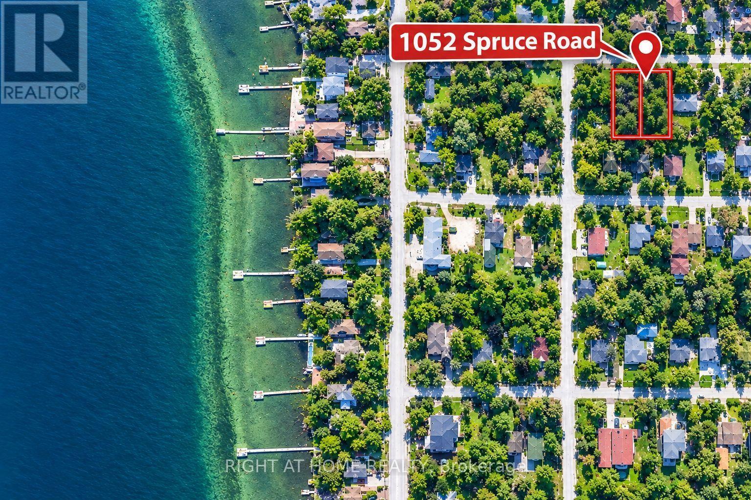 1052 Spruce Road Property Photo 4