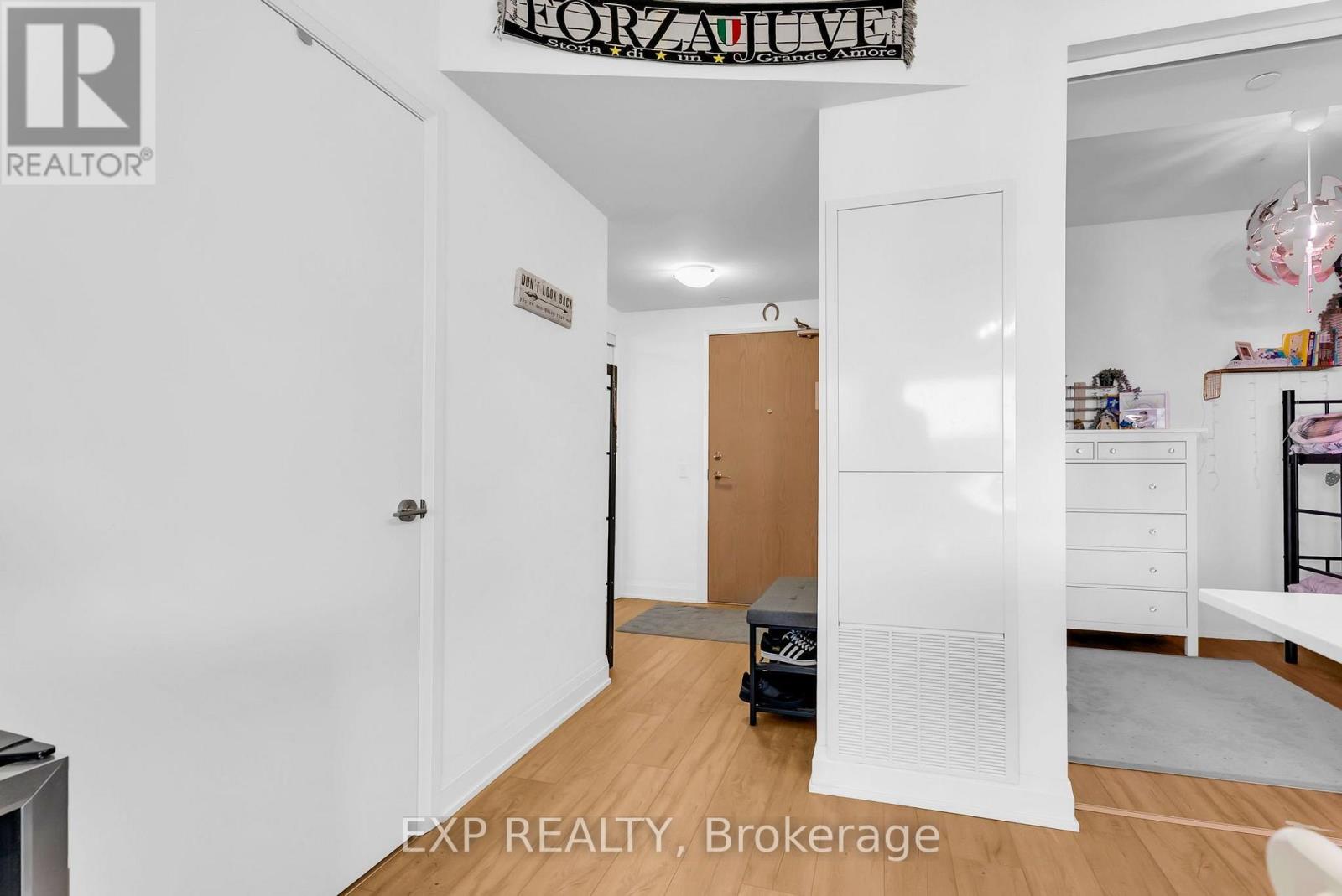 421 - 4800 Highway 7 Property Photo 8