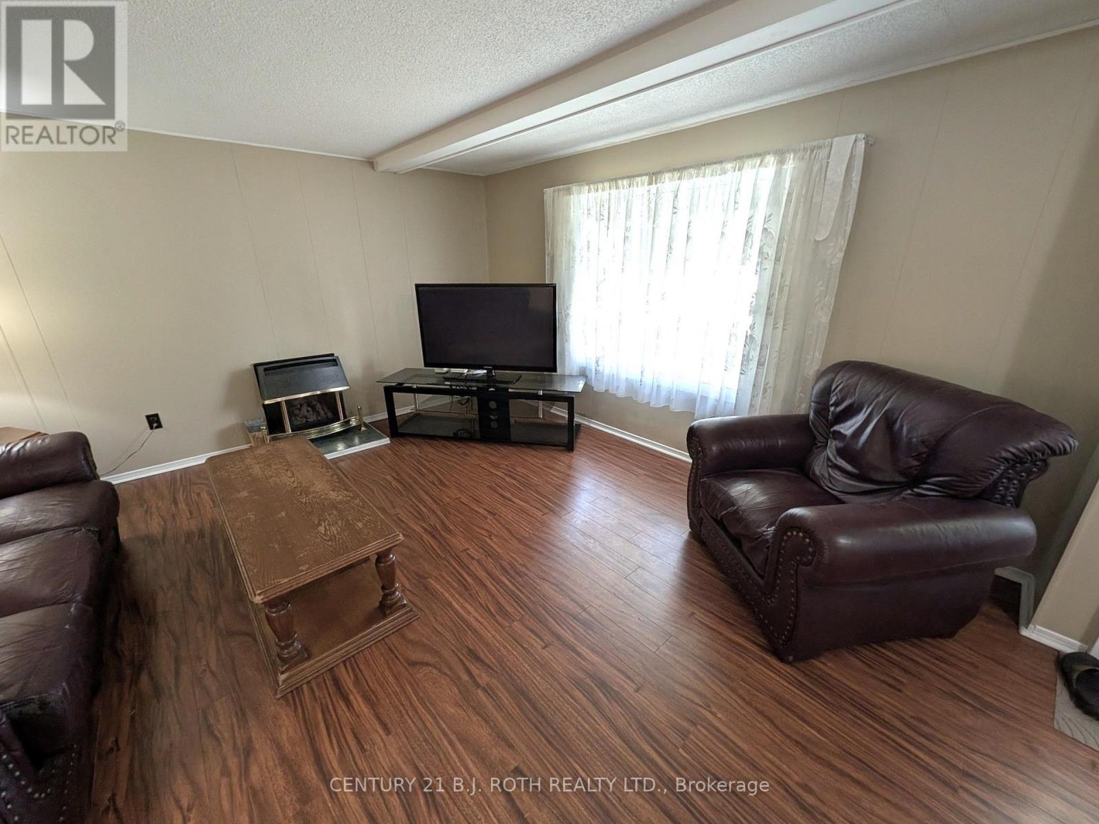 66 Linden Lane Property Photo 7