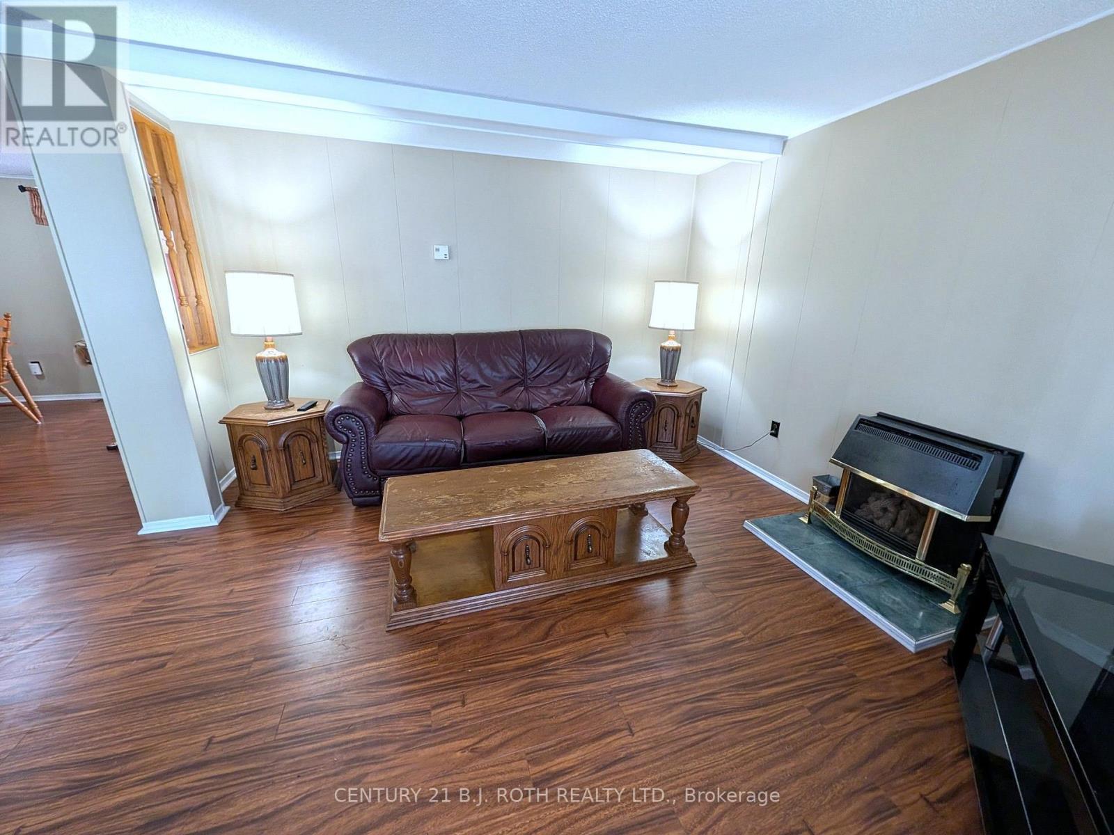 66 Linden Lane Property Photo 9