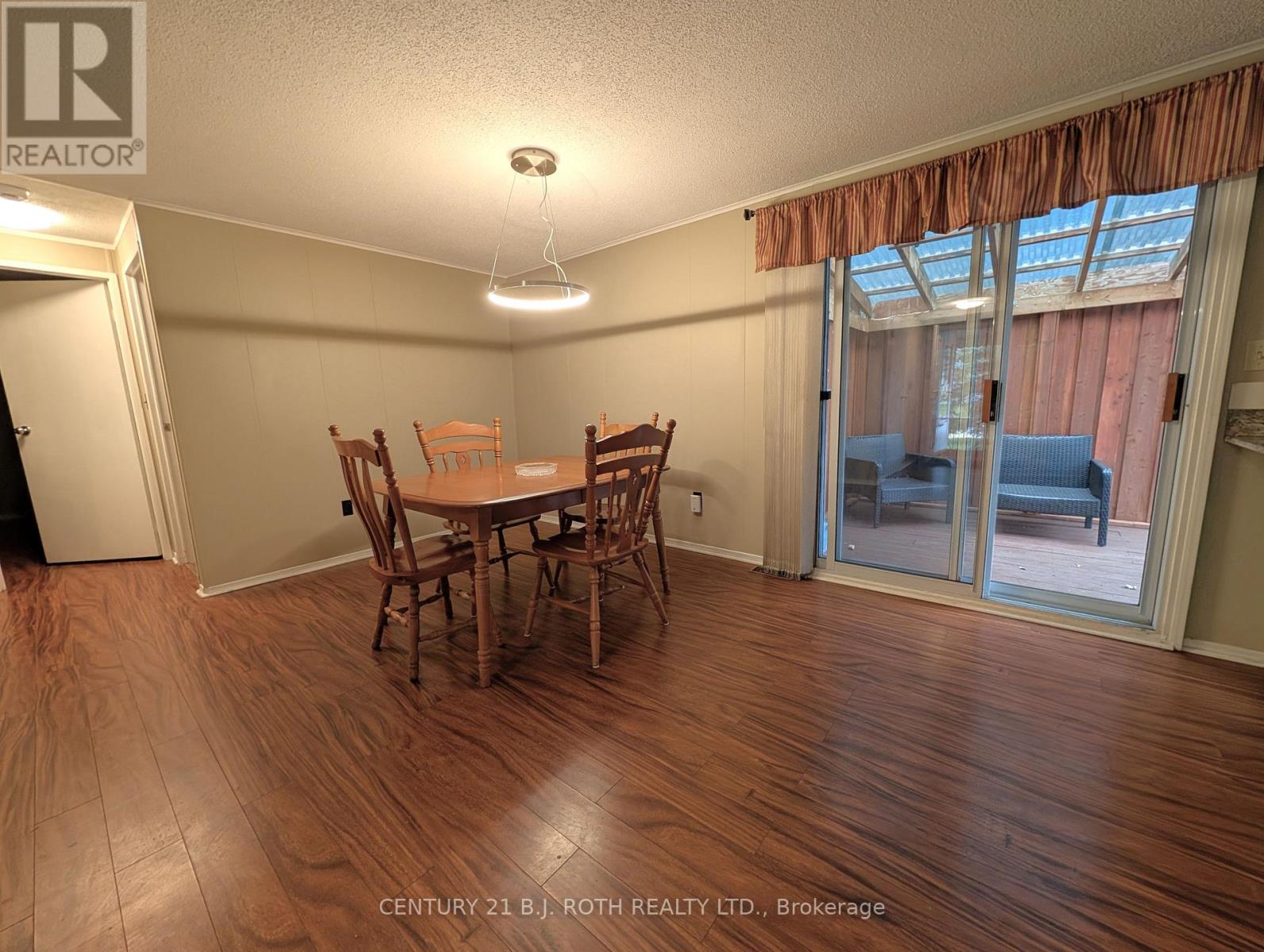 66 Linden Lane Property Photo 11