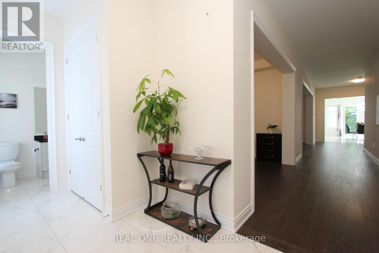 108 Silk Twist Drive Property Photo 6