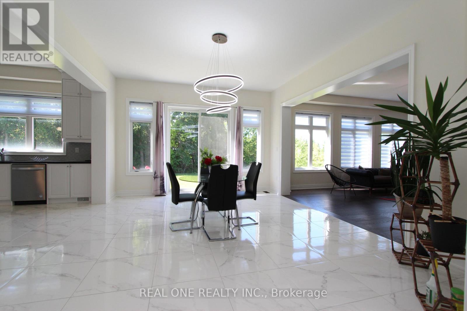 108 Silk Twist Drive Property Photo 7