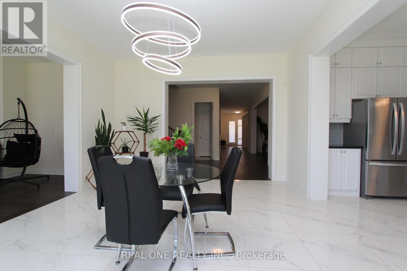 108 Silk Twist Drive Property Photo 9
