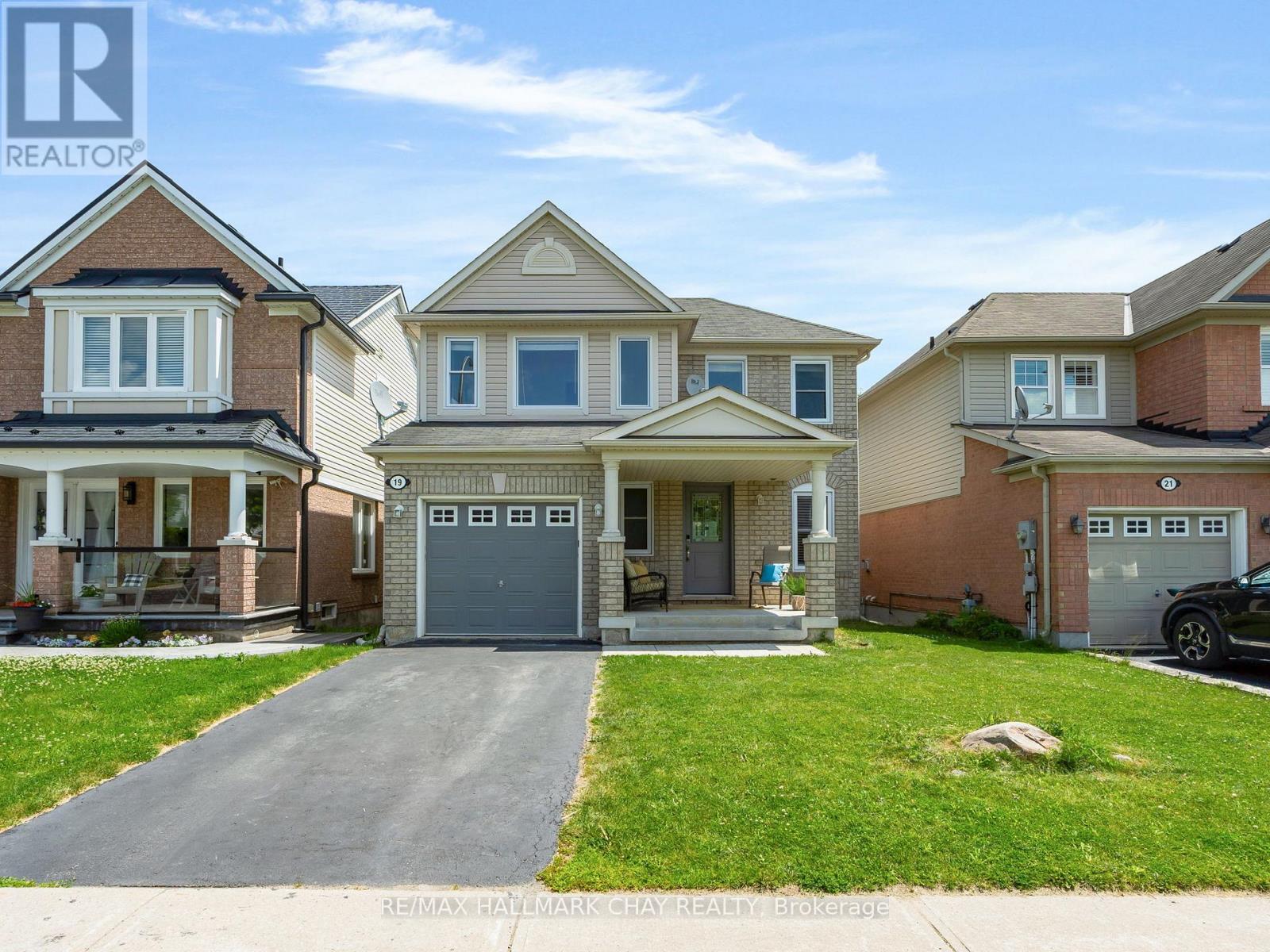 19 Callander Crescent Property Photo 2