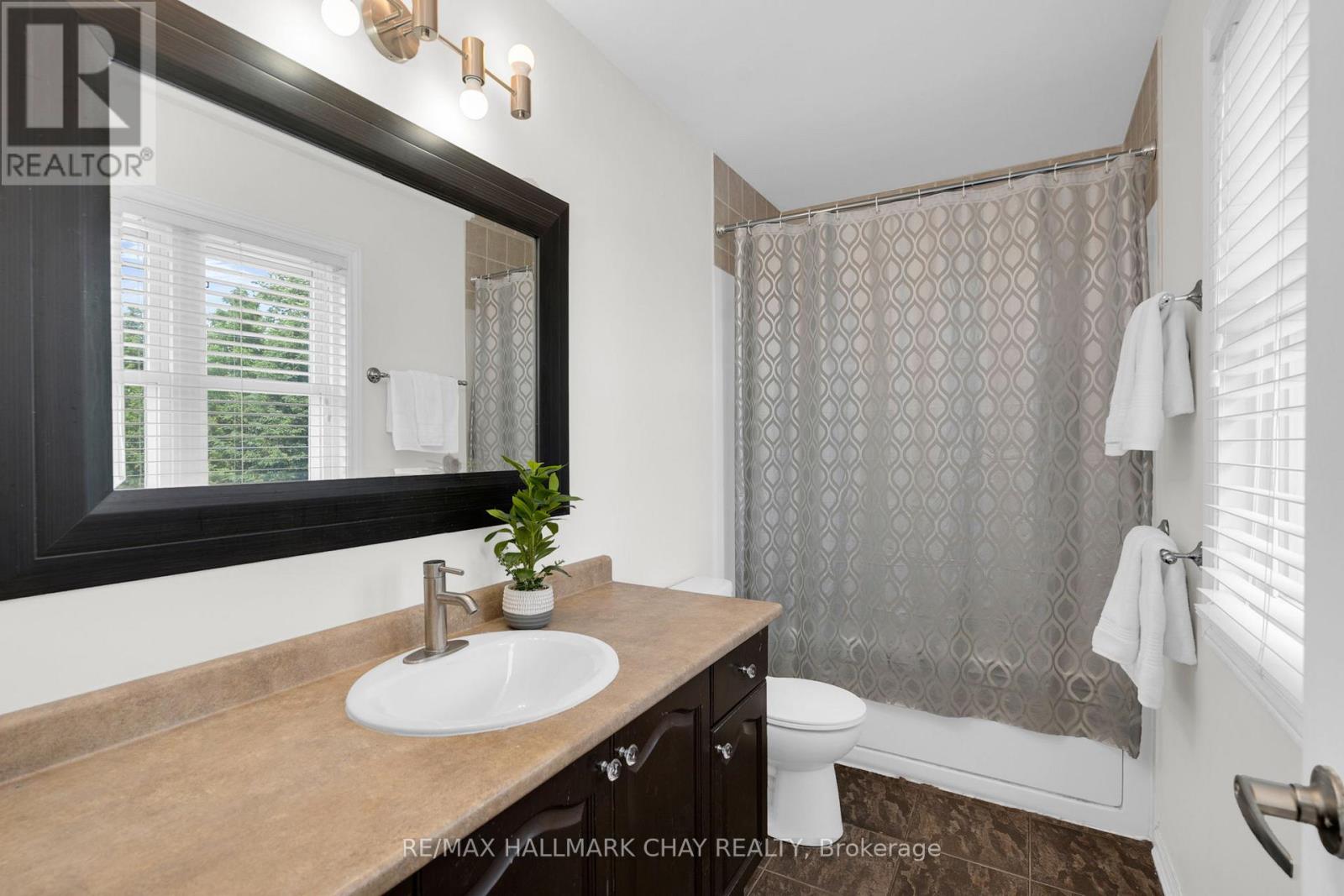19 Callander Crescent Property Photo 23