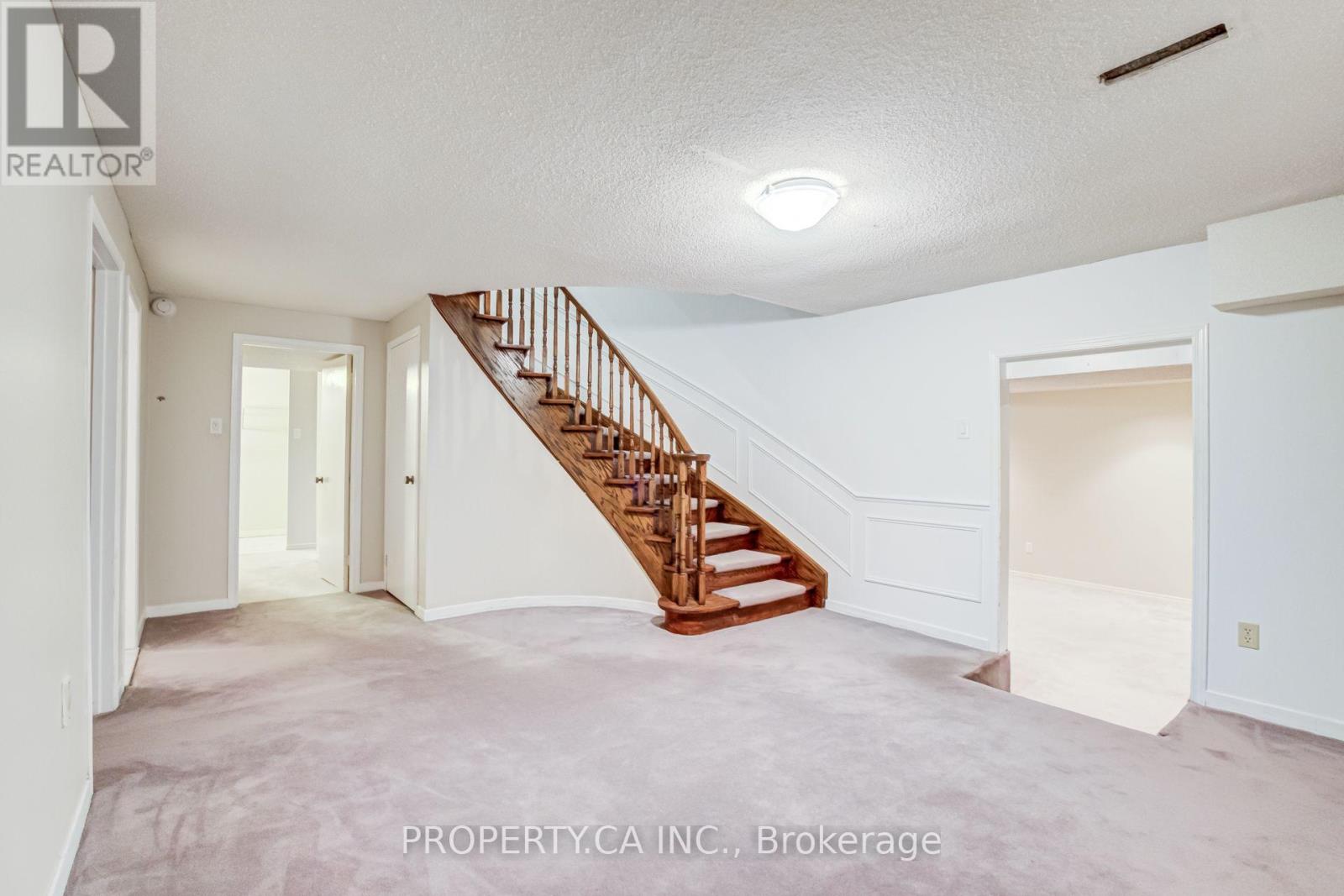 143 Cambridge Crescent Property Photo 22