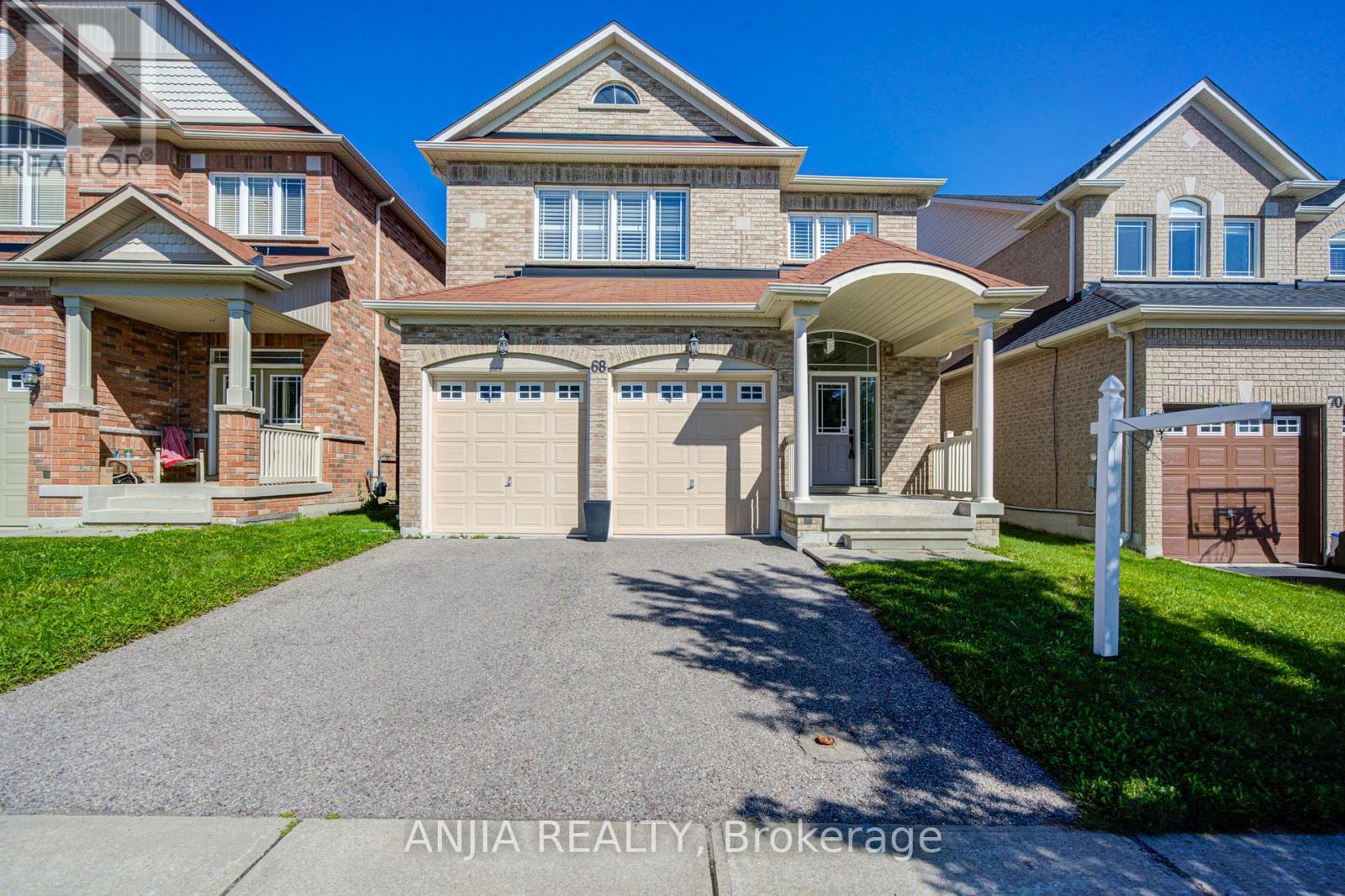 68 Old Field Crescent Property Photo 1