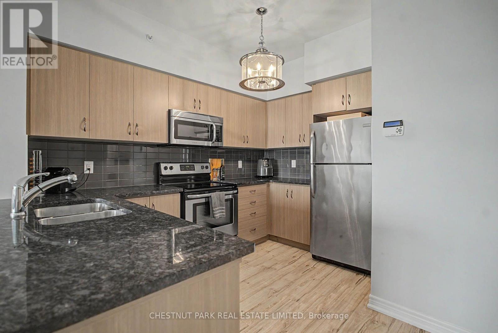 1503 - 9255 Jane Street Property Photo 5