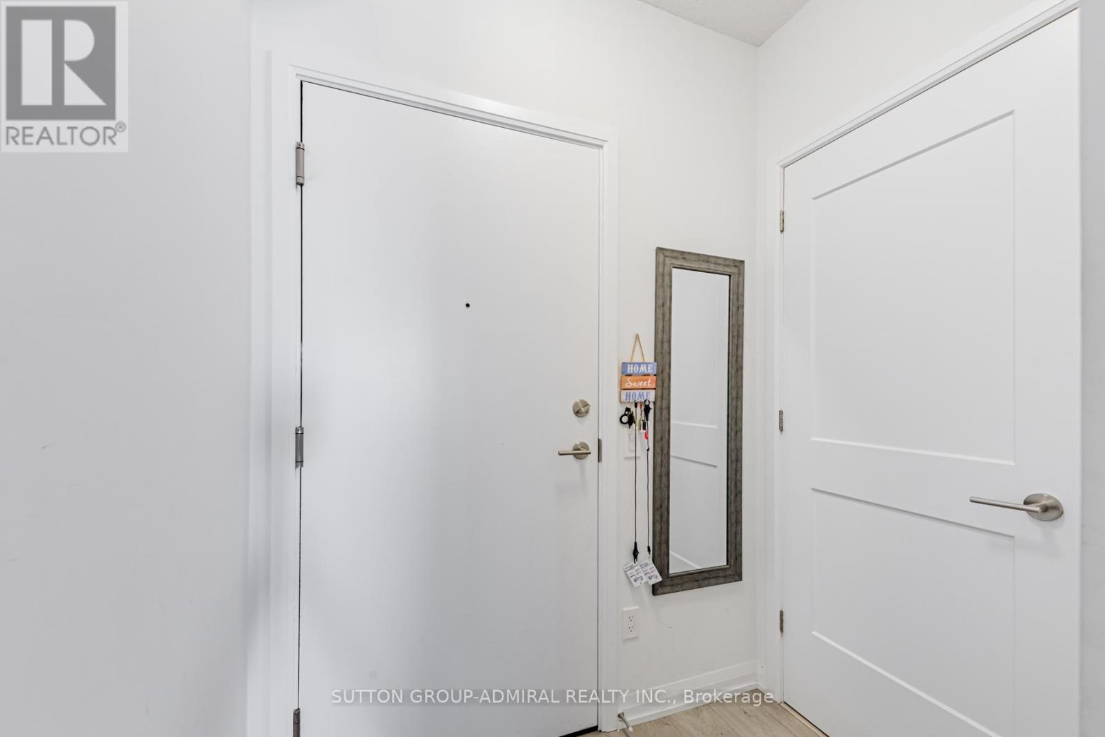 2812 - 7895 Jane Street Property Photo 2