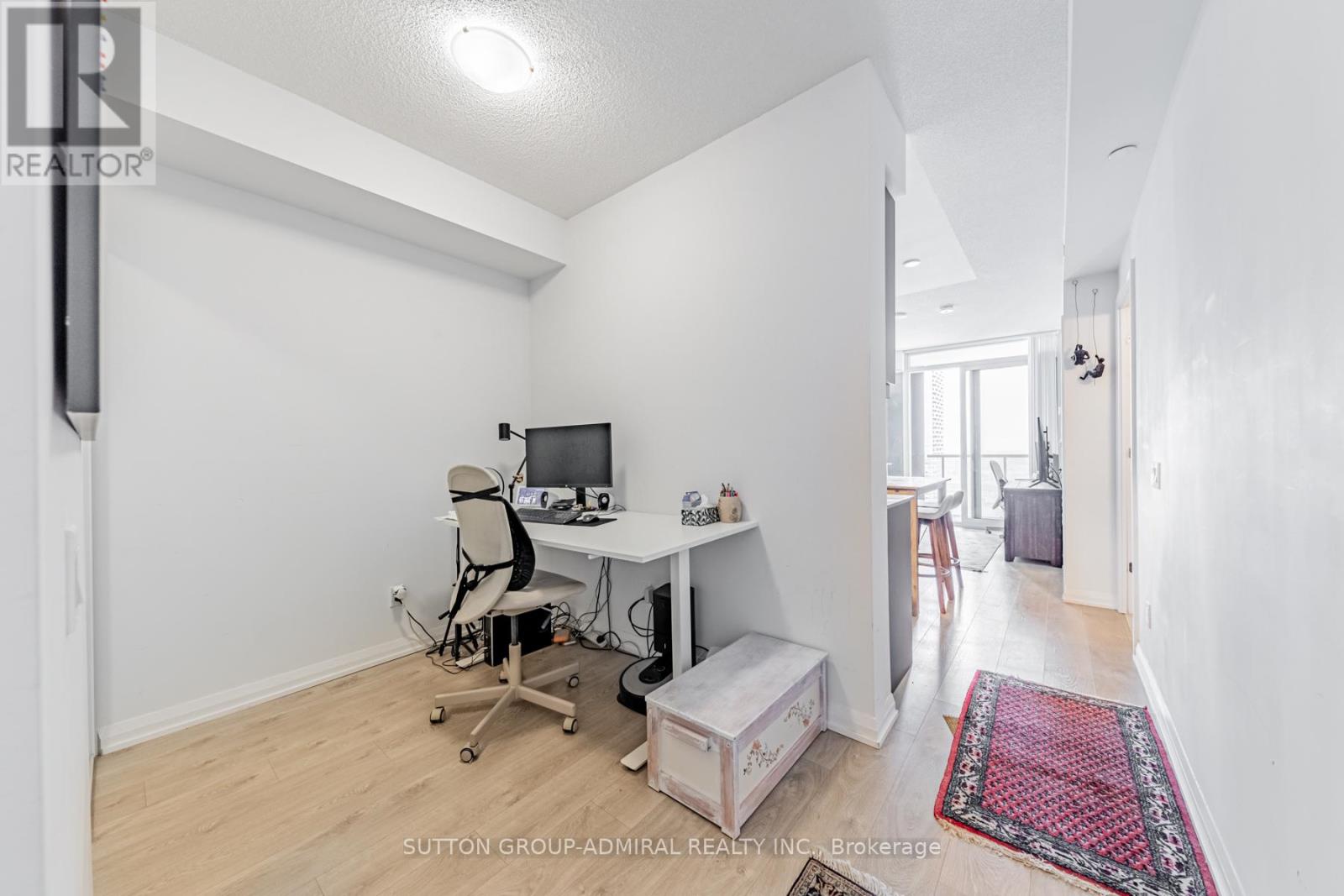 2812 - 7895 Jane Street Property Photo 6