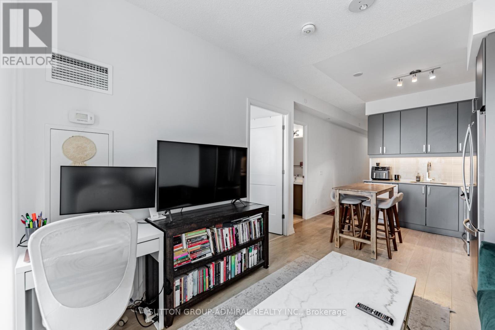 2812 - 7895 Jane Street Property Photo 21