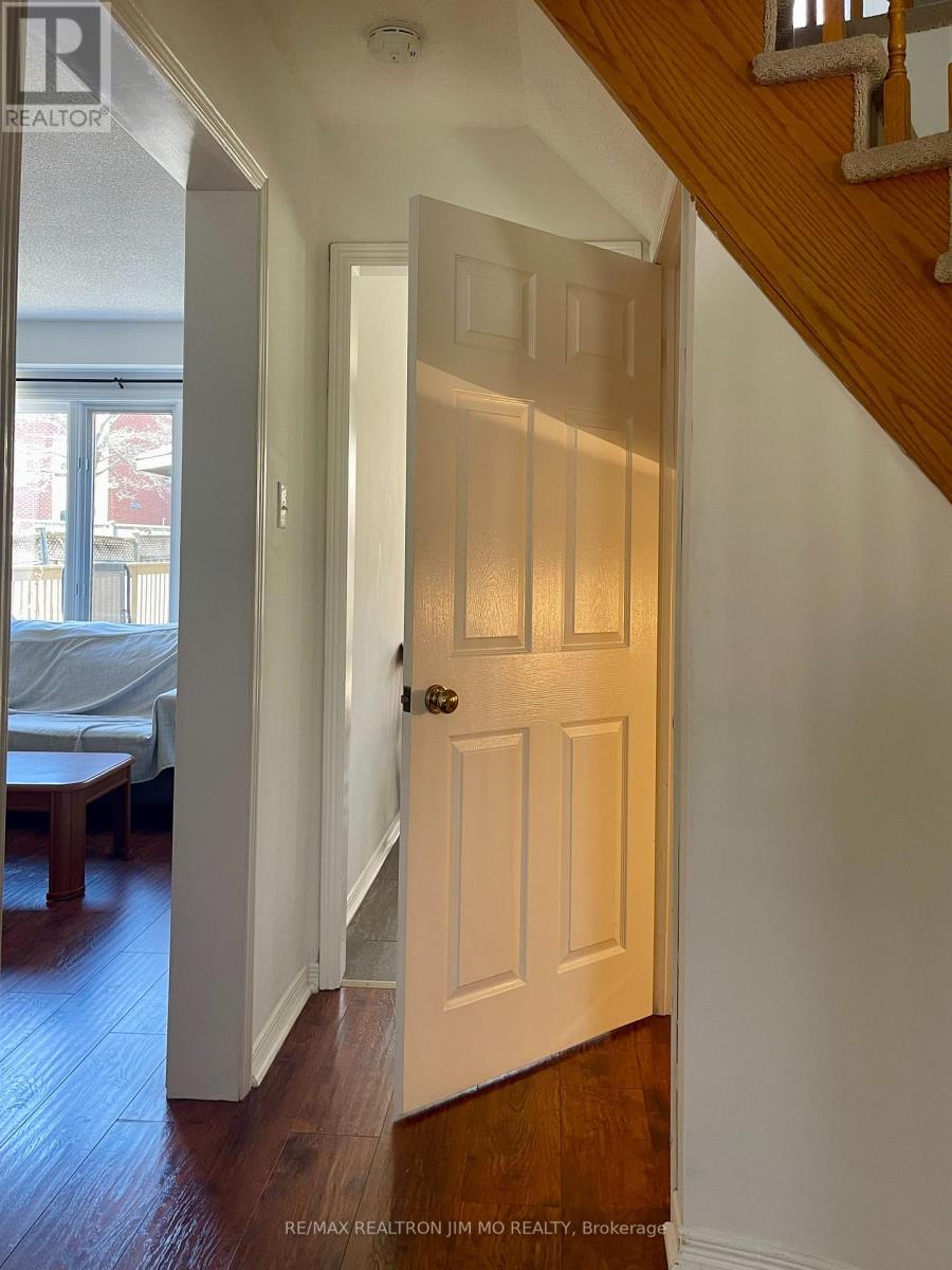 Lower - 824 College Manor Drive Property Photo 4