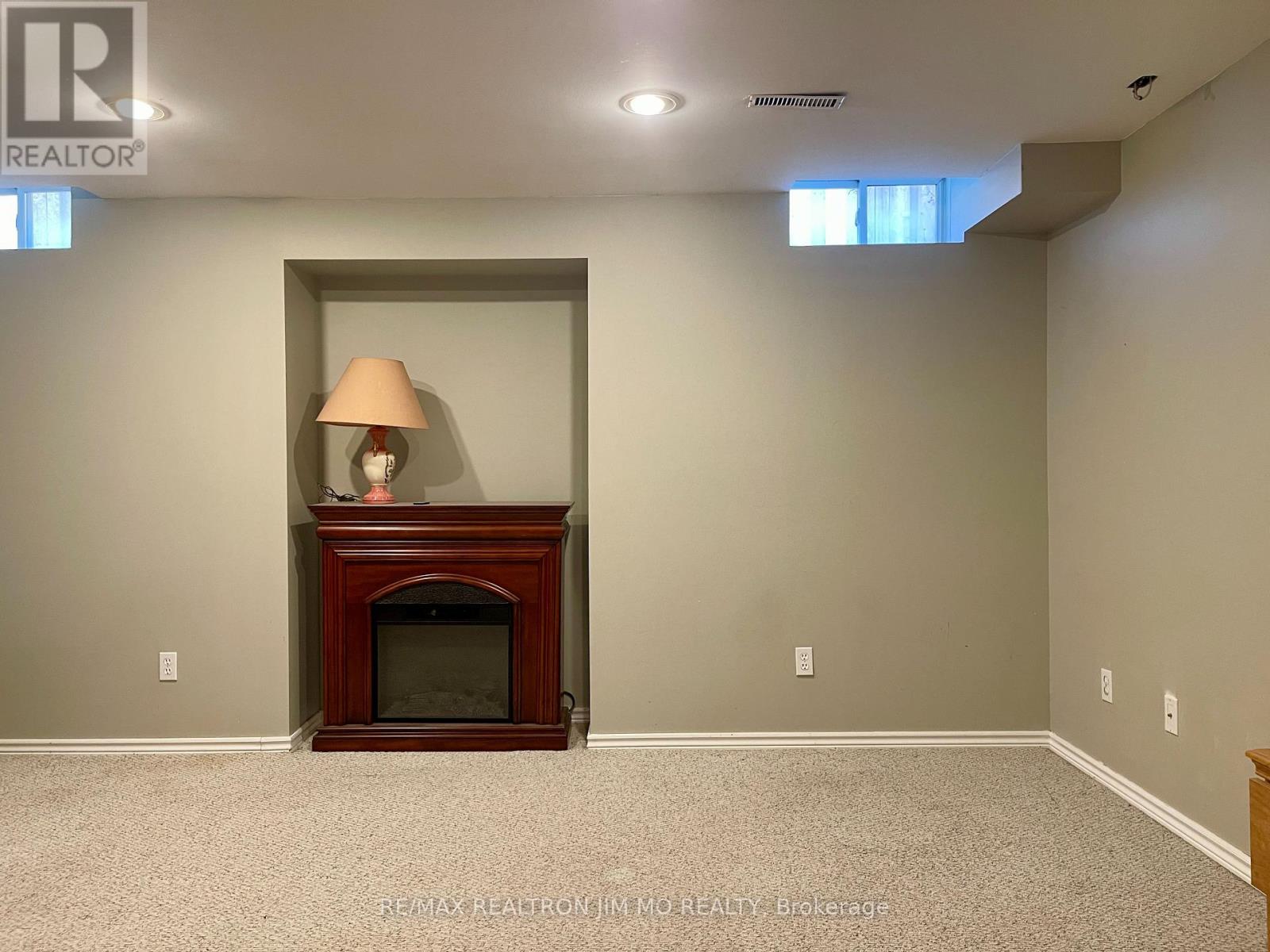 Lower - 824 College Manor Drive Property Photo 9