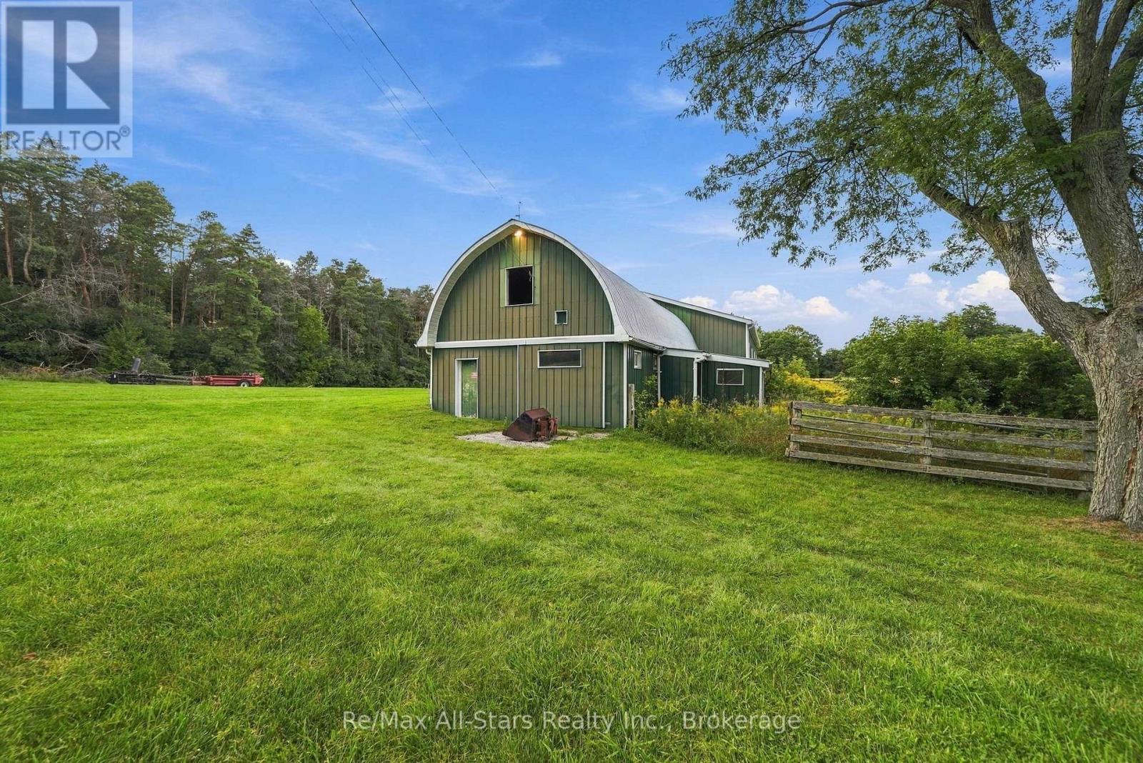 226 Durham Rd 8 Road Property Photo 3