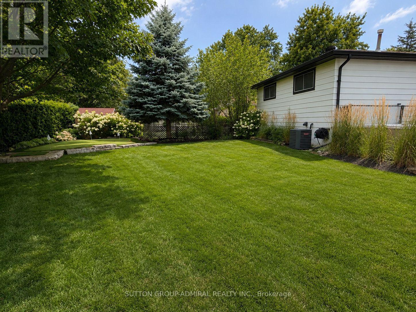 214 Centre Street N Property Photo 27