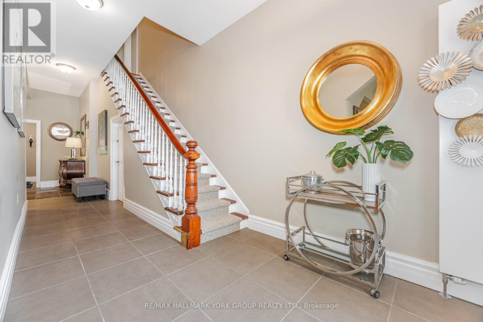 390 Main Street Property Photo 18