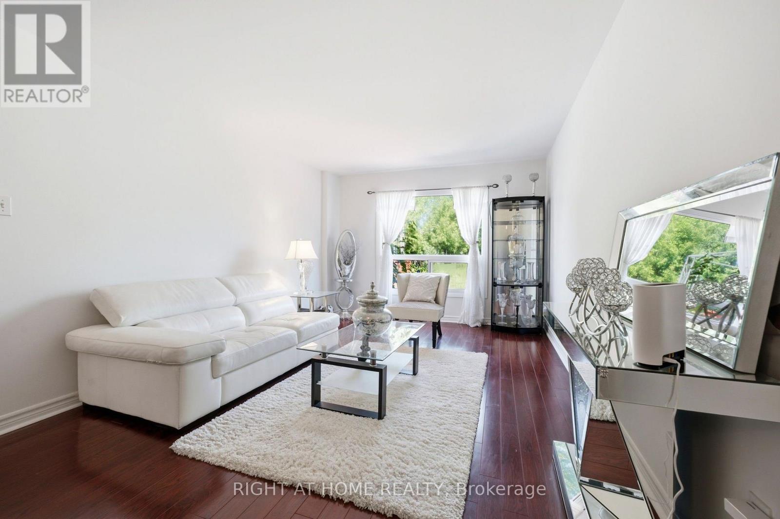 87 William Honey Crescent Property Photo 6