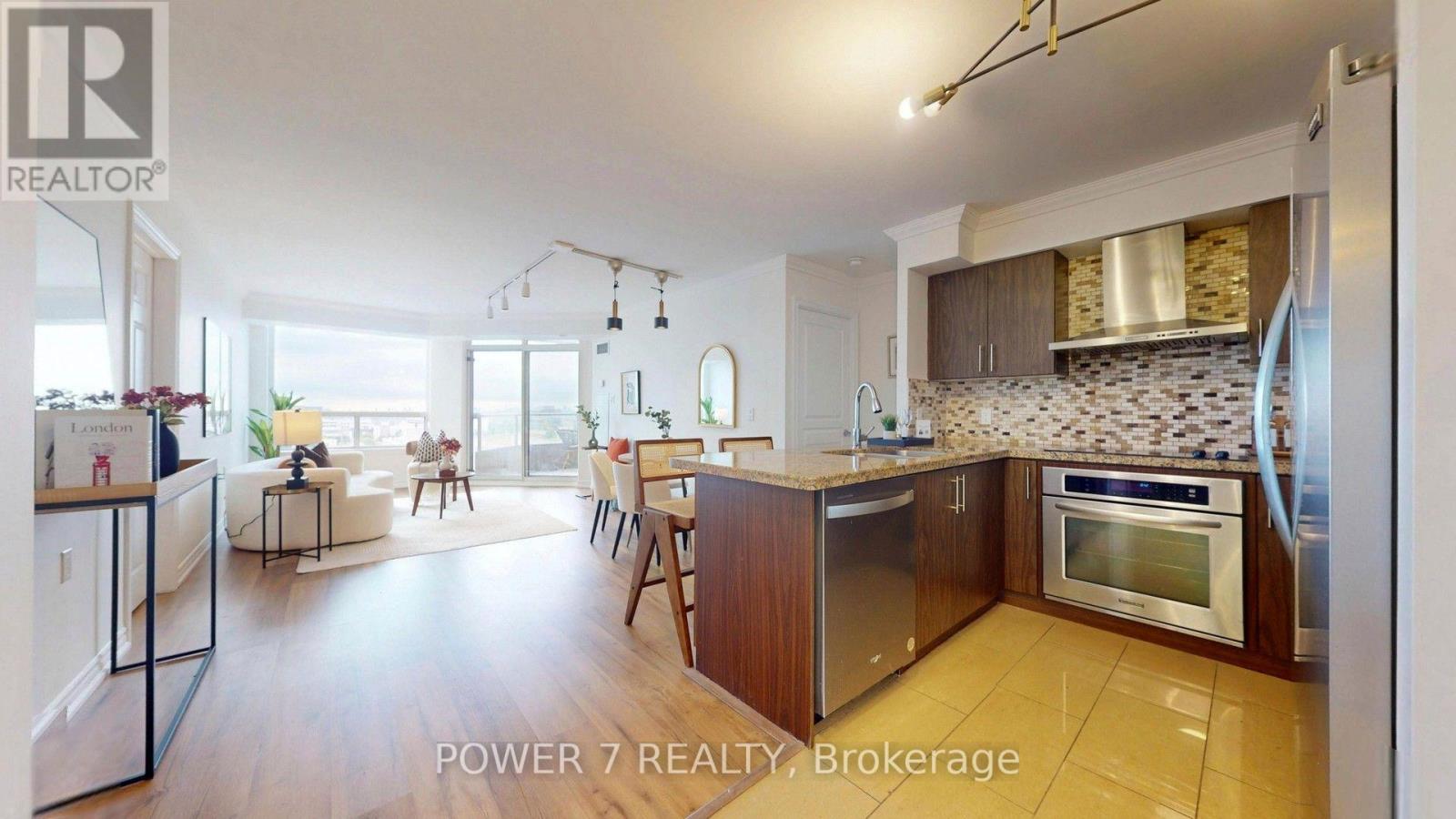 Lph18 - 9015 Leslie Street Property Photo 12