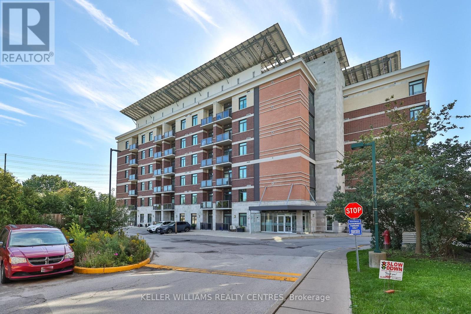 607 - 7768 Kennedy Road Property Photo 1